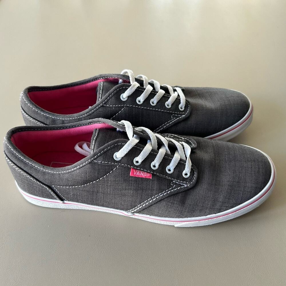 Women's Van's Sneakers Atwood Low Top Lace Up - Snake Gray & Pink - Size 9.5